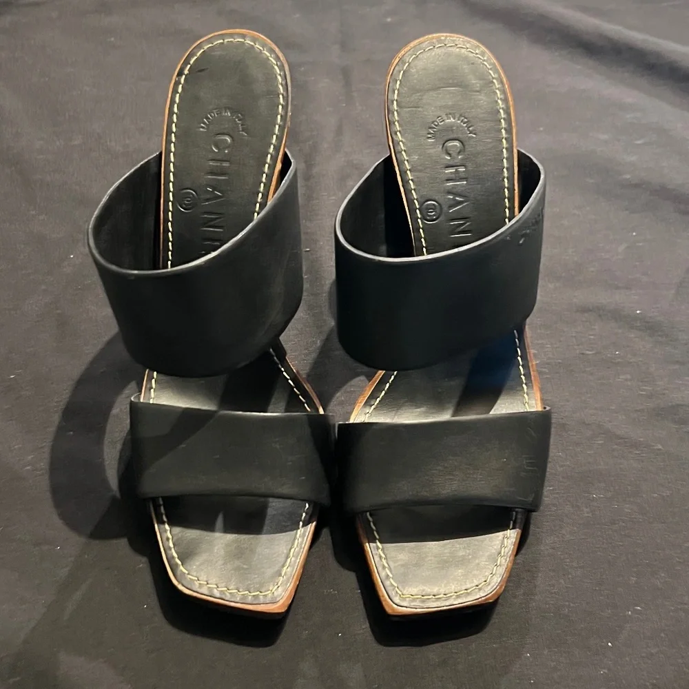 Chanel Heels - Picture 1 of 8